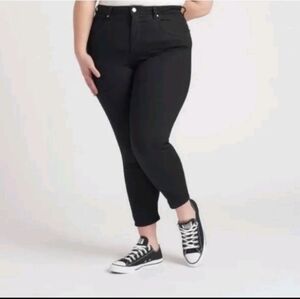 Universal Standard Siena high rise Black Skinny ankle Jean sz 16p